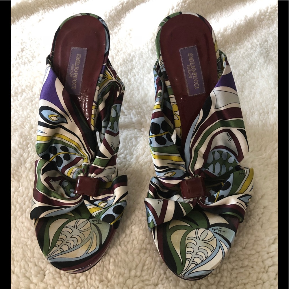Emilio Pucci purple print satin open toe heels . 6